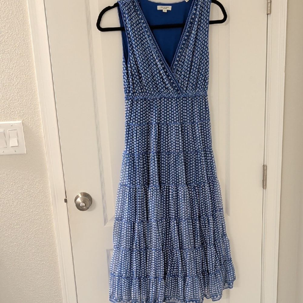 Max Studio Blue and White Patterned Midi Dress